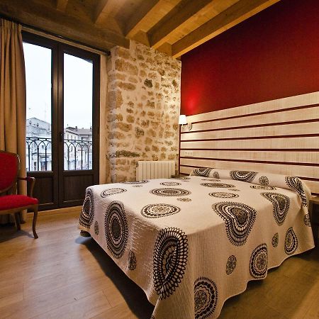 La Casa De Beli Hotel Tardajos Екстериор снимка