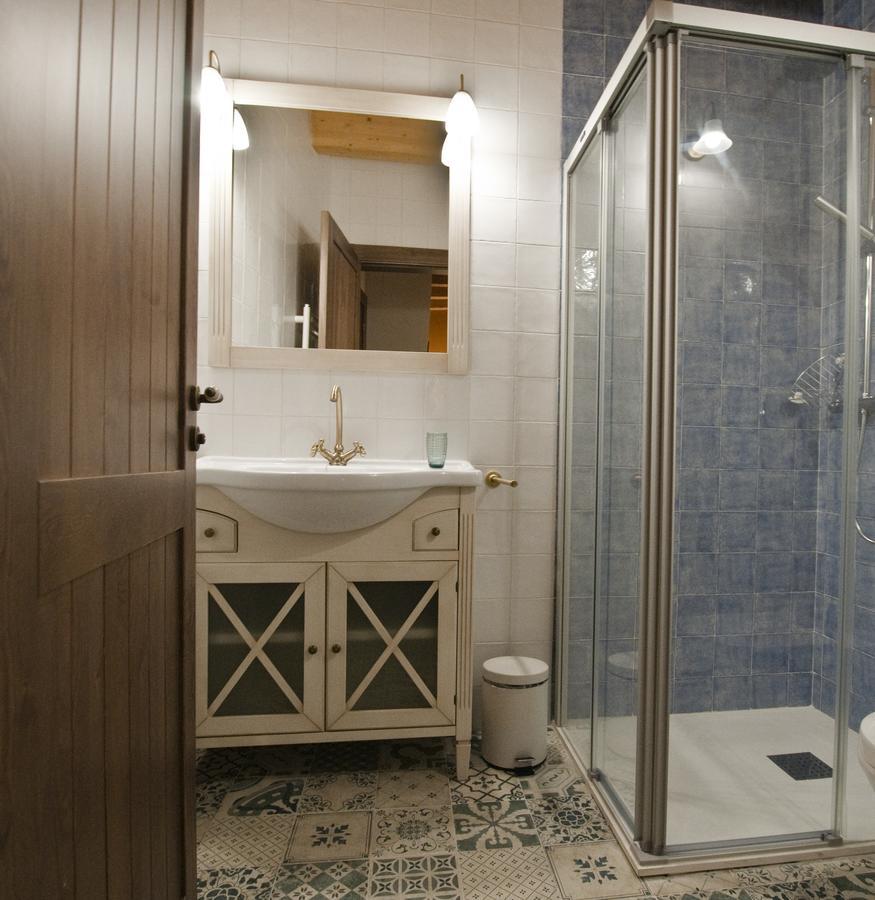 La Casa De Beli Hotel Tardajos Екстериор снимка