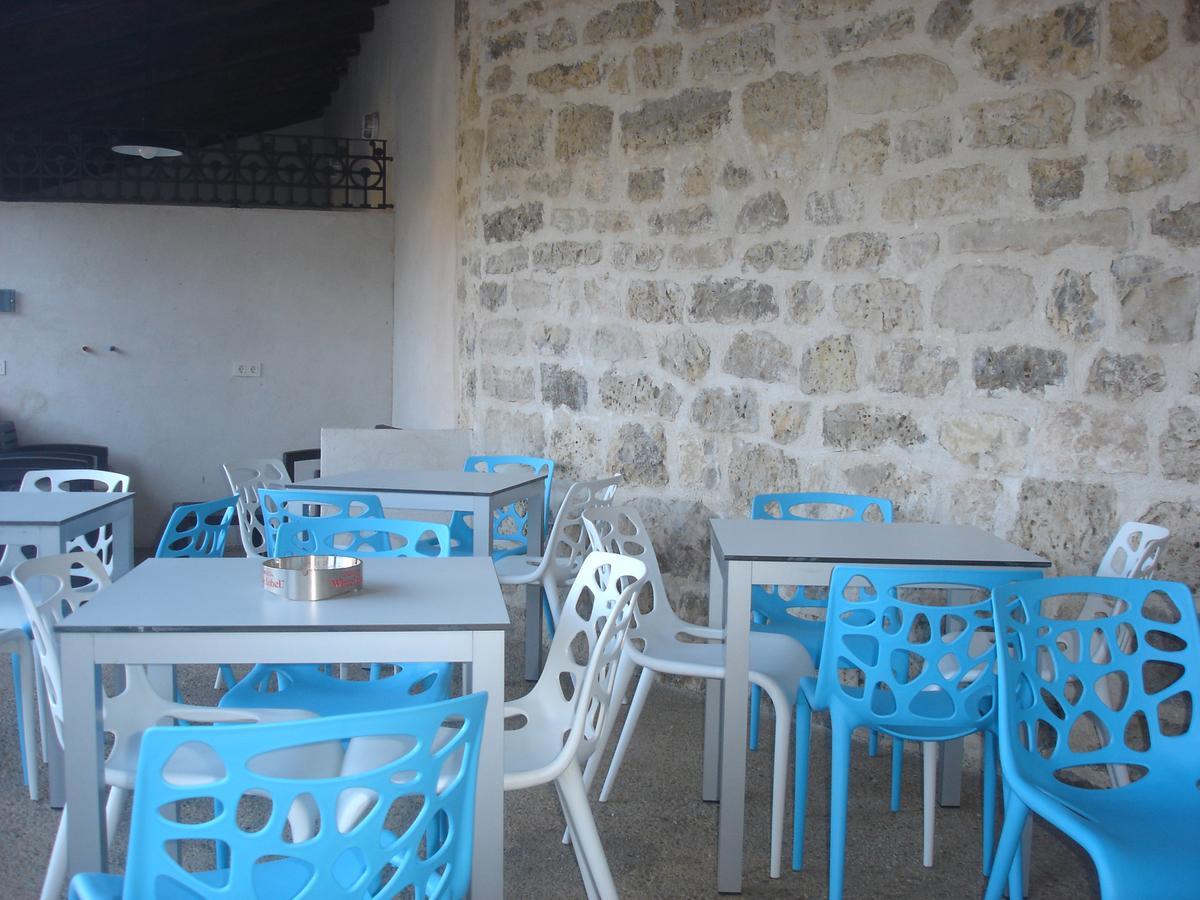 La Casa De Beli Hotel Tardajos Екстериор снимка